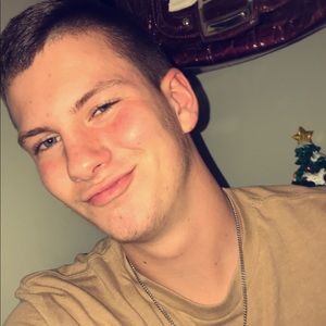 Meet your Posher, Jarett